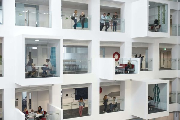 Quelles sont les différentes possibilités de garde-corps pour mezzanine ?