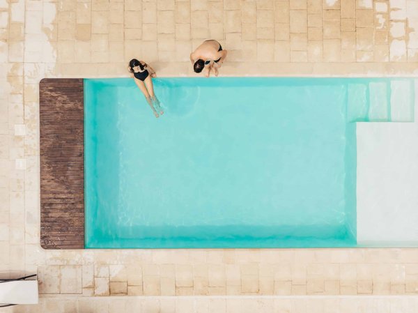Les questions importantes avant de valider l'installation d'une piscine coque en polyester
